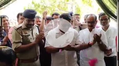 फतेहपुर: सदर कोतवाली परिसर में इमरजेंसी अस्पताल का शुभारंभ, SP ने हवन-पूजन के बाद काटा फीता
