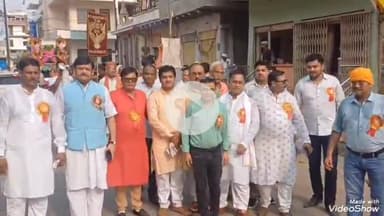 मिर्ज़ापुर: बेलतर में डीजे के साथ निकाली गई बारात, सामूहिक विवाह में 8 जोड़ों का हुआ विवाह