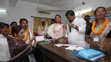 चान्हो: प्रखंड कांग्रेस कमेटी के नए पदाधिकारियों को दिए गए नियुक्ति पत्र, मंत्री रहीं मौजूद