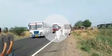 निवाई: दतवास क्षेत्र के दौसा कोथुन हाईवे पर गांव हिंगोनिया मोड़ पर पानी की समस्या को लेकर महिलाओं ने लगाया जाम