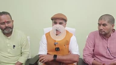 गोपालगंज: मंत्री जनक राम: लालू यादव बाबा साहब की तस्वीर का पैर के पास रख अपमान करते हैं