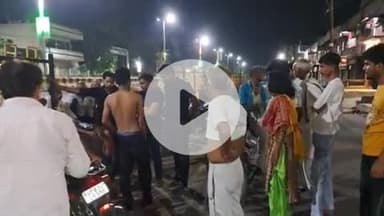 फिरोज़ाबाद: थाना उत्तर क्षेत्र में प्राइवेट ट्रामा सेंटर के पास पति-पत्नी के बीच सड़क पर हाई वोल्टेज ड्रामा, वीडियो हुआ वायरल