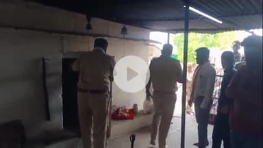 सांगोद: देवनारायण भगवान के प्राचीन मंदिर से चांदी के 6छत्र व एक पीतल का छत्र चोरी,गुर्जर समाज ने रिपोर्ट दर्ज करवाई