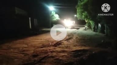 నర్సింహులపేట: జయపురం శివారు బక్కతండా సమీపంలోని ఆకేరు వాగు నుండి, అక్రమ ఇసుక రవాణా పట్టించుకోని అధికారులు