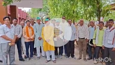 धौलपुर: कलेक्ट्रेट पर मुख्यमंत्री के नाम जिला कलेक्टर को सौंपा ज्ञापन, कार्य को अतिशीघ्र करवाने की मांग की