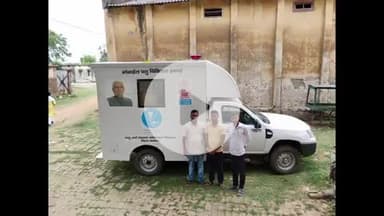 सरमेरा: प्रखंड के तोड़ा और कबीर चक गांव में मोबाइल पशु चिकित्सक द्वारा 30 पशुओं का किया गया इलाज