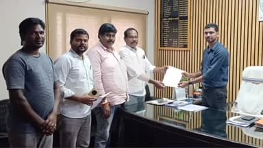 लोहरदगा: विक्टोरिया तालाब का नाम बदलने को लेकर भाजपा प्रतिनिधिमंडल ने नगर परिषद प्रशासक को ज्ञापन सौंपा