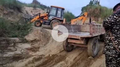 इचाक: इचाक में खनन विभाग की कार्रवाई, 2 जेसीबी और 9 ट्रैक्टर-ट्रॉली जब्त