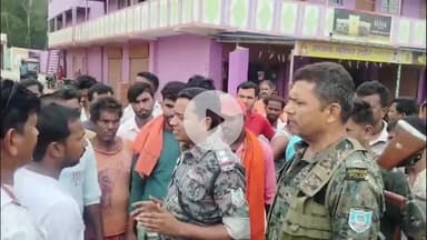 गिरिडीह: बेरगी में सड़क हादसे में घायल युवक को मुआवजा दिलाने की मांग को लेकर लोगों ने किया सड़क जाम