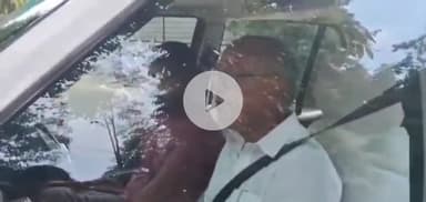 पटना ग्रामीण: बिहार कांग्रेस प्रभारी कृष्णा अल्लावरु, चाय पीने के बहाने नेता प्रतिपक्ष तेजस्वी यादव के आवास पर पहुंचे