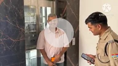 देहरादून: लिफ्ट में फंसे व्यक्ति के लिए दून पुलिस बनी मददगार