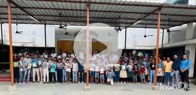 श्योपुर: शासकीय सांदीपनि उच्चतर माध्यमिक विद्यालय में प्रवेश उत्सव मनाया गया, निशुल्क पाठ्यपुस्तकें व गणवेश वितरित