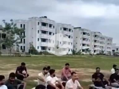 शाहजहांपुर: स्वशासी राज्य मेडिकल कॉलेज में योग सप्ताह के अंतर्गत किया गया योग कार्यक्रम का आयोजन