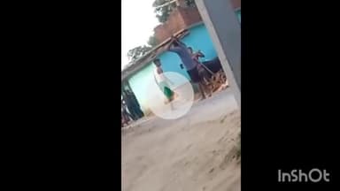 बरहट: गुगुलडीह गांव में जमीन विवाद को लेकर दो पक्षों के बीच लाठी-डंडों से हुई झड़प, वीडियो आया सामने