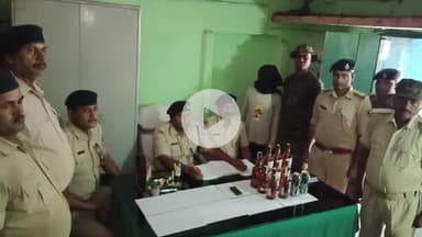 कहलगांव: शिवनारायणपुर पुलिस को मिली बड़ी सफलता, ट्रैक्टर में भूसे के नीचे भारी मात्रा में अंग्रेजी शराब बरामद