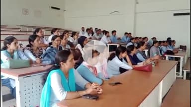 चूरू: पीडीयू मेडिकल कॉलेज में नर्सिंग स्टाफ के लिए विशेष प्रशिक्षण शिविर आयोजित, इंफेक्शन कंट्रोल आदि की दी गई ट्रेनिंग