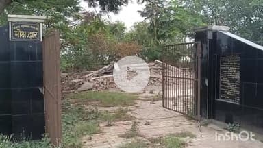 बागपत: श्मशान घाट की छत गिरने से अंतिम संस्कार के दौरान 30 लोगों की जान बची, समय रहते बाहर निकले