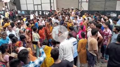 मथुरा: अमरीशटीले को जमींदोज करने वालों के खिलाफ कार्रवाई न होने पर लोगों ने किया रोड जाम