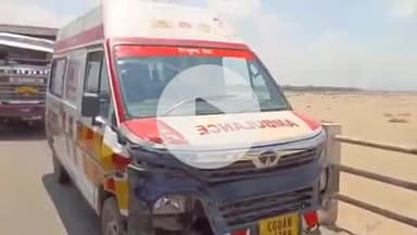 बाबई: माखन नगर के तवा पुल पर एंबुलेंस और ट्रक की भिड़ंत, कोई जनहानि नहीं