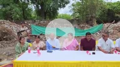 कोडरमा: कोडरमा विधायक, उपायुक्त और जिला परिषद अध्यक्ष ने झुमरीतिलैया में मार्केट कॉम्प्लेक्स का शिलान्यास किया