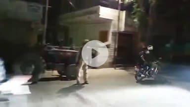 मिर्ज़ापुर: अवैध रॉयल्टी पर बालू ले जा रहे ट्रैक्टर-ट्राली को एसडीएम सदर ने पेट्रोल टंकी तिराहे से पकड़कर कराया सीज, मचा हड़कंप