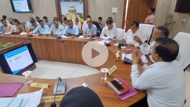 बूंदी: ऊर्जा राज्य मंत्री हीरालाल नागर ने वंदे गंगा जल संरक्षण जन अभियान की समीक्षा की, अधिकारियों को दिए आवश्यक निर्देश