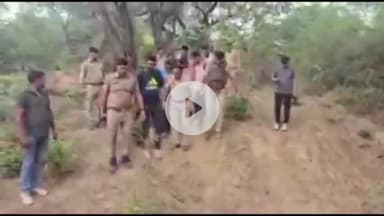 बड़ौत: फौलाद नगर के जंगल में मुठभेड़ के बाद ₹25,000 का इनामी लुटेरा घायलावस्था में गिरफ्तार, नगदी, तमंचा व अन्य सामान बरामद