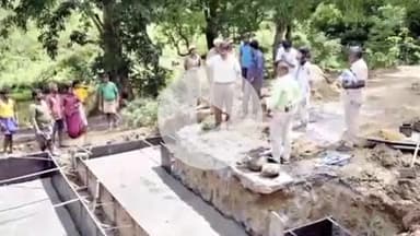 அந்தியூர்: பர்கூர் ஊராட்சி பகுதியில் நடைபெற்று வரும் பல்வேறு வளர்ச்சி திட்ட பணிகளை ஆட்சியர் பார்வையிட்டார்