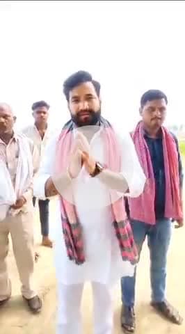 आज दिनांक को 136 ददरौल विधानसभा के अंतर्गत कई ग्रामीण क्षेत्रों में रोड मार्गों को देखा जहां आने-जाने का कोई साधन नहीं है। कच्ची रोड है। बरसात में बहुत ज्यादा दिक्कत का सामना करना पड़ता है। वहां की जनता को जिला प्रशासन एवं उत्तर प्रदेश के म