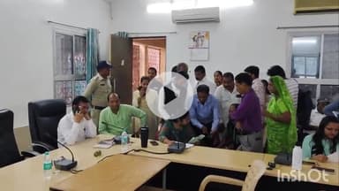 धार: जिला पंचायत सभाकक्ष में जिला स्तरीय जनसुनवाई का हुआ आयोजन, ADM व SDM ने सुनीं समस्याएँ