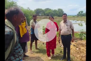 तुलसीपुर: डीपीआरओ और डीसी मनरेगा ने जलसंकट को देखते हुए सिरसिहवा गांव में ग्रामीणों की सुनी समस्याएं, कहा- जल संकट से मिलेगी निजात