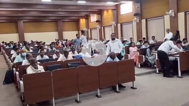 कटनी नगर: कलेक्ट्रेट कार्यालय और पुलिस कंट्रोल में जनसुनवाई का आयोजन, शिकायतकर्ता पहुंचे