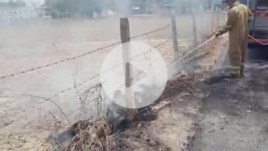 प्रतापगढ़: रामपुर खंगाल गांव के पास अचानक बाइक में लगी आग, जलकर हुई राख