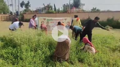 कनवास: वंदे गंगाजल संरक्षण अभियान के तहत अस्पताल परिसर की सफाई कर किया श्रमदान, पौधारोपण के लिए खोदे गए गड्ढे