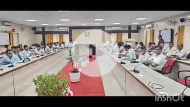 बलरामपुर: डीएम की अध्यक्षता में कलेक्ट्रेट सभागार में हुई राजस्व वसूली एवं राजस्व वादों की प्रगति पर बैठक