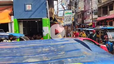 सुल्तानगंज: सुलतानगंज के मुख्य चौक बाजार में लगा भीषण जाम, राहगीर परेशान