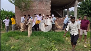 इटावा: सदर तहसील क्षेत्र के कई गांवों में श्रावस्ती मॉडल के तहत कार्रवाई कर सरकारी 2.38 हेक्टेयर जमीन को कब्जा मुक्त कराया गया