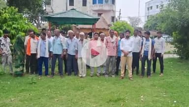 बदायूं: कादरचौक क्षेत्र के एक गांव की किशोरी को दूसरे समुदाय के युवक ने भगा लिया, परिजनों ने पुलिस पर कार्रवाई न करने का आरोप