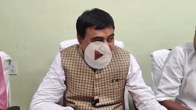 गोपालगंज: स्वर्ण आयोग के अध्यक्ष महाचंद्र प्रसाद सिंह ने सर्किट हाउस में की प्रेस वार्ता, पीएम के कार्यक्रम का दिया आमंत्रण