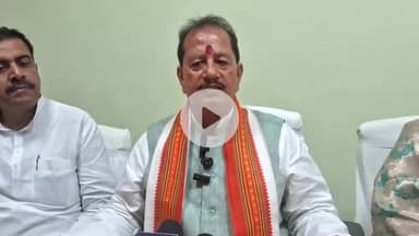 गोपालगंज: सर्किट हाउस में डिप्टी सीएम विजय कुमार सिन्हा ने कहा- देश व बिहार का विपक्ष निराश है, तेज़ी से हो रहा विकास