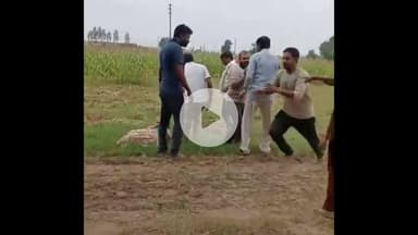 गभाना: थाना चंडौस के थानपुर गांव में दबंगों ने वृद्धा को जमीन पर गिराकर पीटा, वीडियो हुआ वायरल