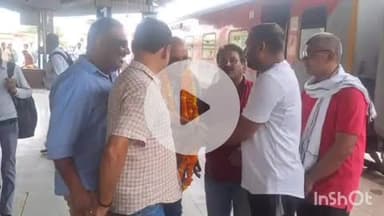 हुज़ूर: रीवा रेलवे स्टेशन पर कांग्रेस पदाधिकारियों ने प्रदेश कांग्रेस कमेटी के महासचिव राजा बघेल का किया स्वागत