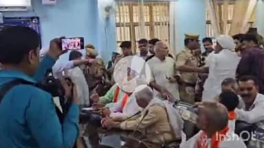 बागपत: विकास भवन में किसान दिवस पर कुर्सी पर बैठने को लेकर आपस में भिड़े किसान नेता