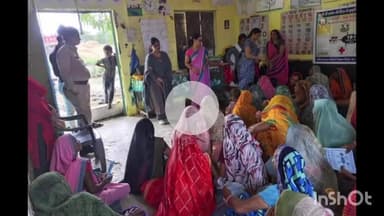 धार: ग्राम देदला में वन स्टॉप सेंटर सखी द्वारा चलाया गया जागरूकता अभियान, महिलाओं को दी गई जानकारी