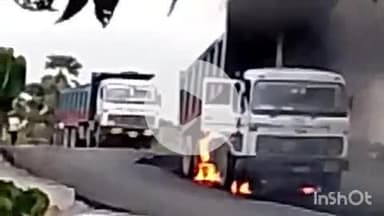 मनेर: हाथी टोला पुल के पास हाई टेंशन तार से हाईवा में लगी आग, वाहन जलकर खाक