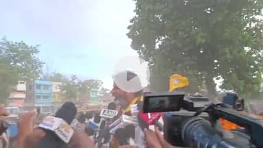 श्री प्रशात किशोर ने किया बैकुंठपुर मैं बिहार बदलाव यात्रा का सभा ।।