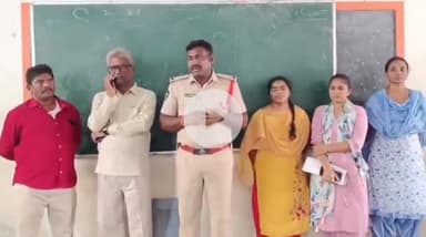 కనిగిరి: వేధింపులకు గురి చేసే ఆకతాయిల పట్ల బాలికలు అప్రమత్తంగా ఉండాలి: పామూరు ఎస్సై కిషోర్ బాబు