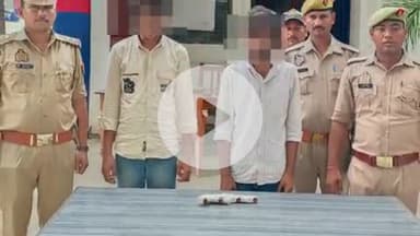 प्रतापगढ़: बुकनापुर मोड़ बस स्टॉप के पास हत्या के प्रयास से संबंधित 2 अभियुक्तों को अवैध तमंचा और कारतूस के साथ किया गया गिरफ्तार