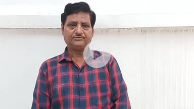 खबर औरैया से समरथपुर मे लाइट ना आने से गर्मी में आम जनमानस का हाल बेहाल जिम्मेदार नहीं दे रहे ध्यान