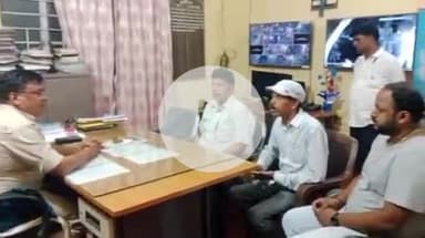 गुमला: गुमला में जाम से परेशान लोगों के लिए थाना प्रभारी ने बस एसोसिएशन के साथ की बैठक